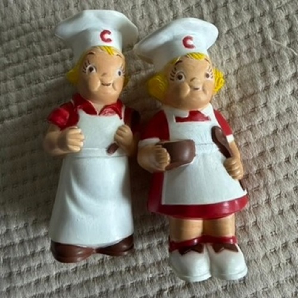 Vintage Campbell Soup Kids Salt & Pepper Shakers‎ Plastic Chef Boy Girl Set